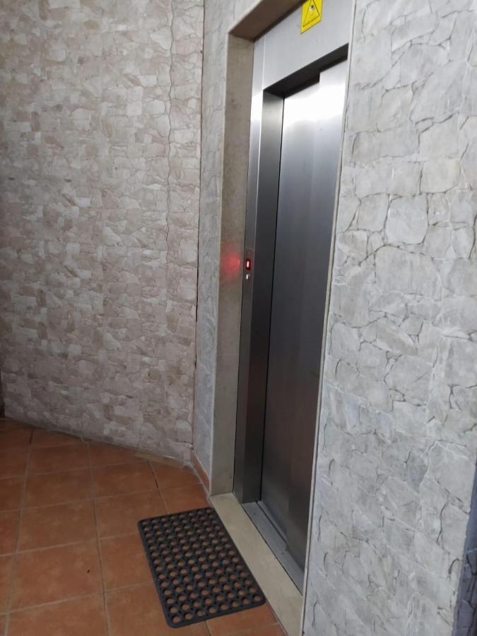 Jozi Kaiser Apartment 3 Durrës Buitenkant foto